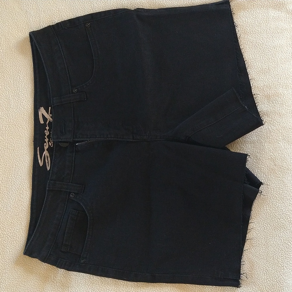 Seven7 Women's Black Jean Shorts